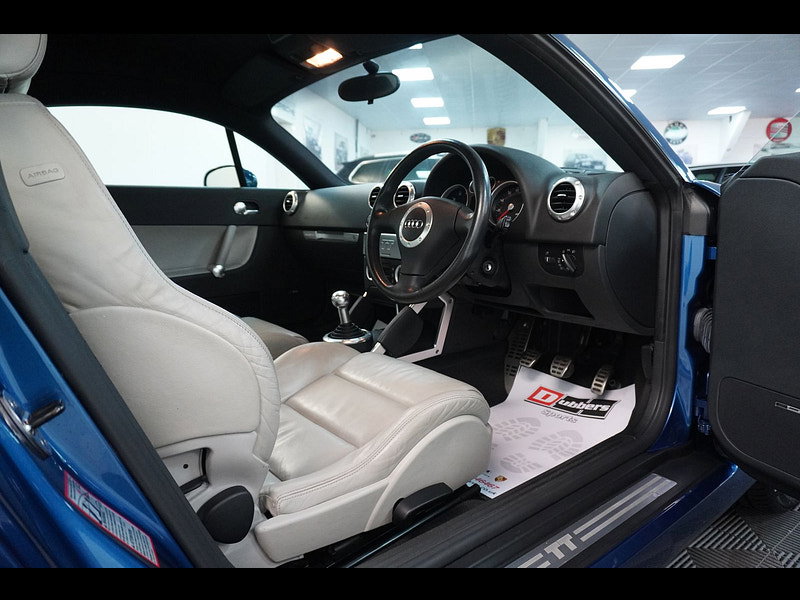 Audi TT 1.8T Coupe 2dr Petrol Manual quattro (226 g/km, 225 bhp)