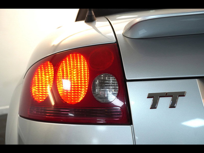 Audi TT 1.8T Roadster 2dr Petrol Manual quattro (228 g/km, 225 bhp)