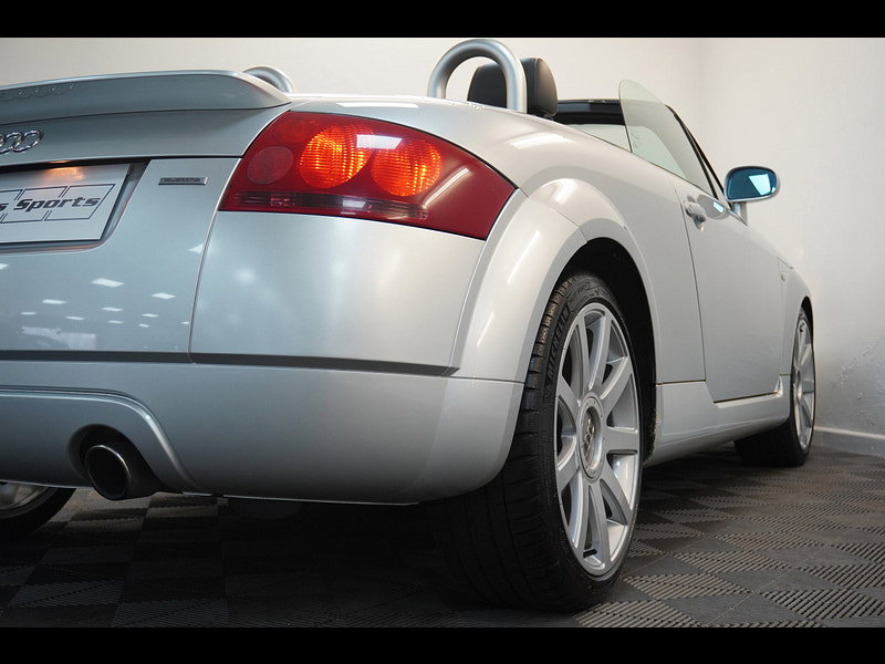 Audi TT 1.8T Roadster 2dr Petrol Manual quattro (228 g/km, 225 bhp)