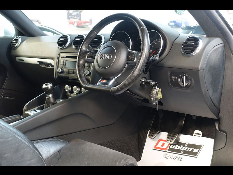 Audi TT 2.0 TDI Black Edition Coupe 3dr Diesel Manual quattro Euro 5 (170 ps)