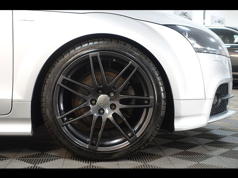 Audi TT 2.0 TDI Black Edition Coupe 3dr Diesel Manual quattro Euro 5 (170 ps)