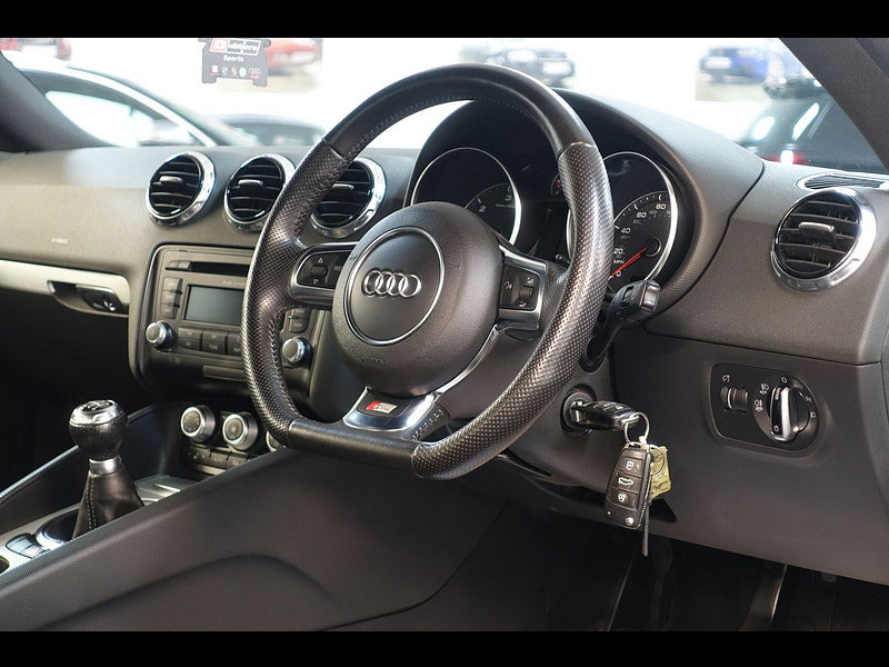 Audi TT 2.0 TDI Black Edition Coupe 3dr Diesel Manual quattro Euro 5 (170 ps)