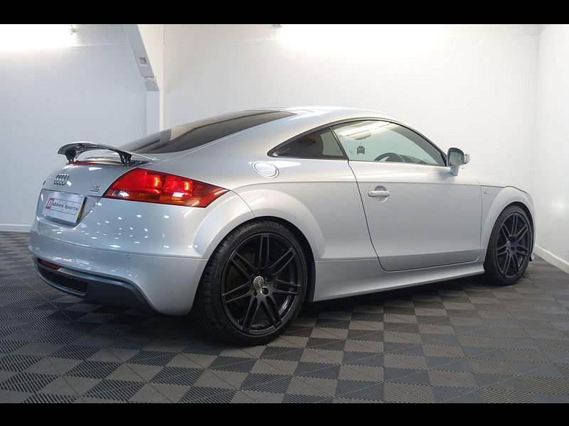 Audi TT 2.0 TDI Black Edition Coupe 3dr Diesel Manual quattro Euro 5 (170 ps)