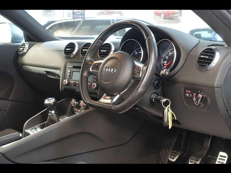 Audi TT 2.0 TDI S line Coupe 3dr Diesel Manual quattro Euro 4 (170 ps)