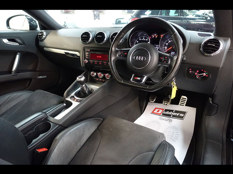 Audi TT 2.0 TFSI Black Edition Coupe 3dr Petrol Manual Euro 5 (s/s) (211 ps)