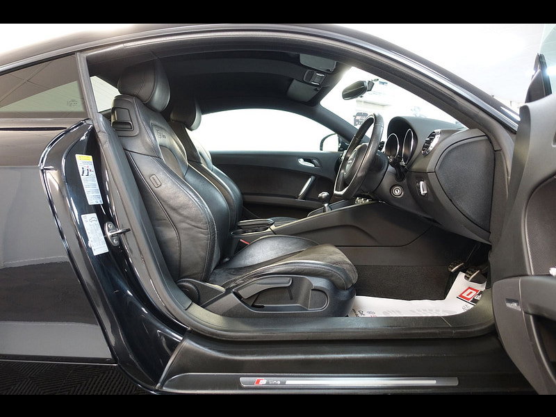 Audi TT 2.0 TFSI Black Edition Coupe 3dr Petrol Manual Euro 5 (s/s) (211 ps)
