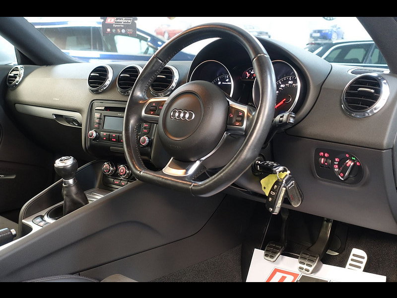 Audi TT 2.0 TFSI Coupe 3dr Petrol Manual Euro 4 (200 ps)