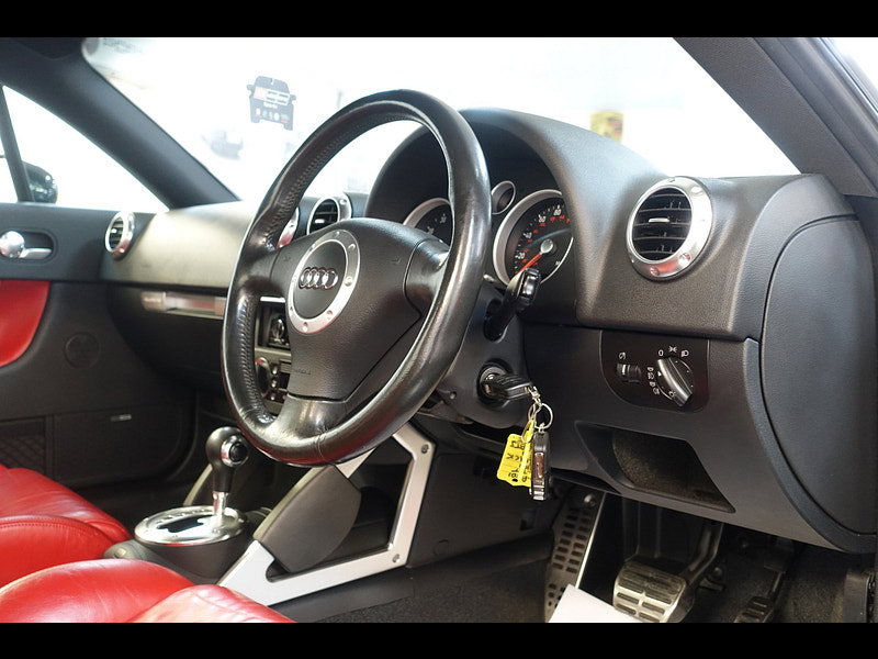 Audi TT 3.2 V6 Coupe 2dr Petrol DSG quattro (238 g/km, 247 bhp)