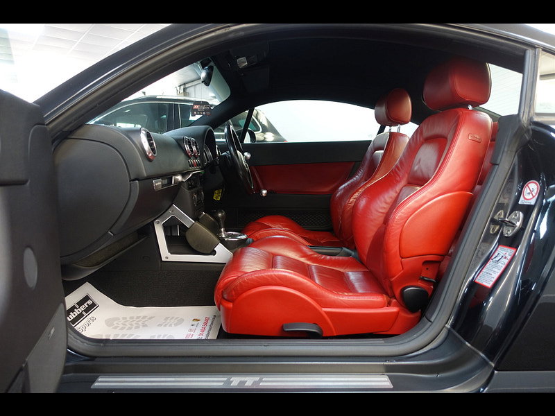 Audi TT 3.2 V6 Coupe 2dr Petrol DSG quattro (238 g/km, 247 bhp)