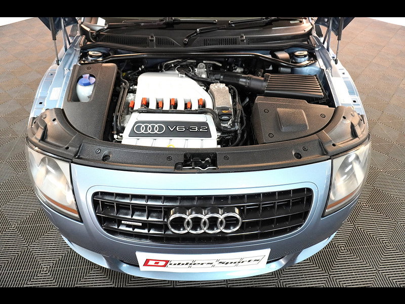 Audi TT 3.2 V6 Roadster 2dr Petrol DSG quattro (240 g/km, 247 bhp)