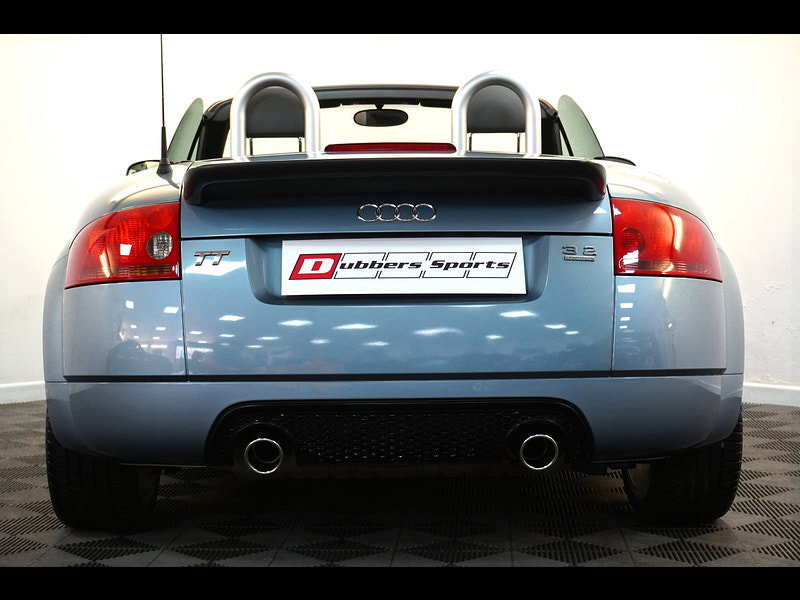 Audi TT 3.2 V6 Roadster 2dr Petrol DSG quattro (240 g/km, 247 bhp)