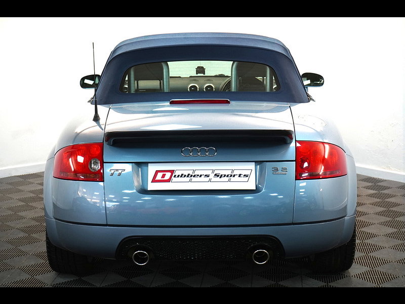 Audi TT 3.2 V6 Roadster 2dr Petrol DSG quattro (240 g/km, 247 bhp)
