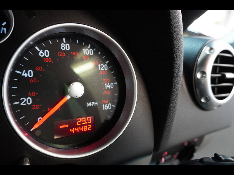 Audi TT 3.2 V6 Roadster 2dr Petrol DSG quattro (240 g/km, 247 bhp)