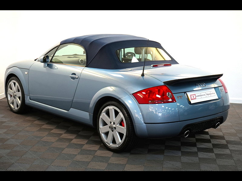 Audi TT 3.2 V6 Roadster 2dr Petrol DSG quattro (240 g/km, 247 bhp)