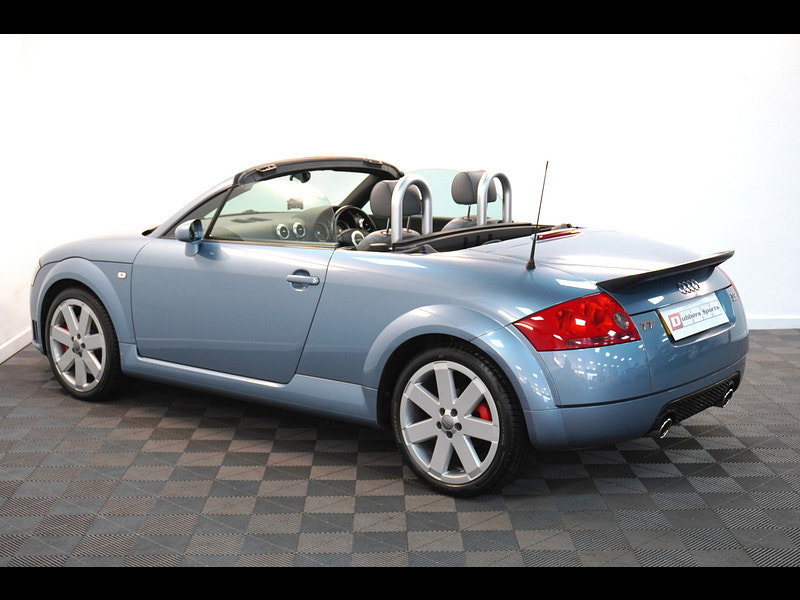 Audi TT 3.2 V6 Roadster 2dr Petrol DSG quattro (240 g/km, 247 bhp)