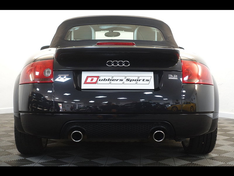 Audi TT 3.2 V6 Roadster 2dr Petrol DSG quattro (240 g/km, 247 bhp)