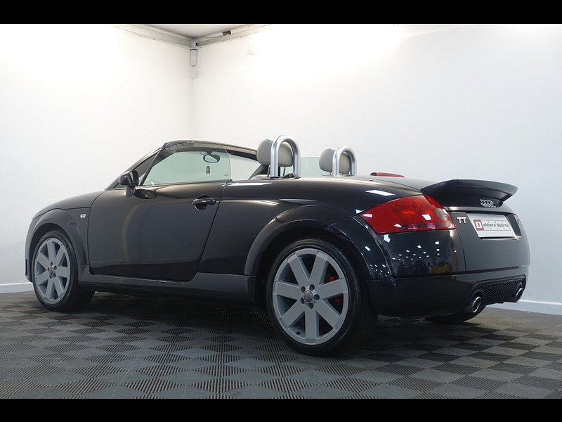 Audi TT 3.2 V6 Roadster 2dr Petrol DSG quattro (240 g/km, 247 bhp)