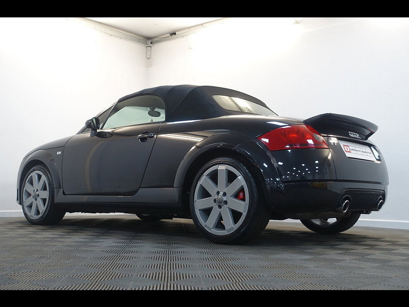 Audi TT 3.2 V6 Roadster 2dr Petrol DSG quattro (240 g/km, 247 bhp)