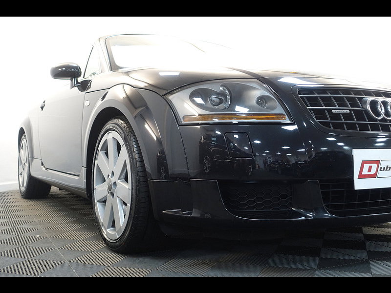 Audi TT 3.2 V6 Roadster 2dr Petrol DSG quattro (240 g/km, 247 bhp)