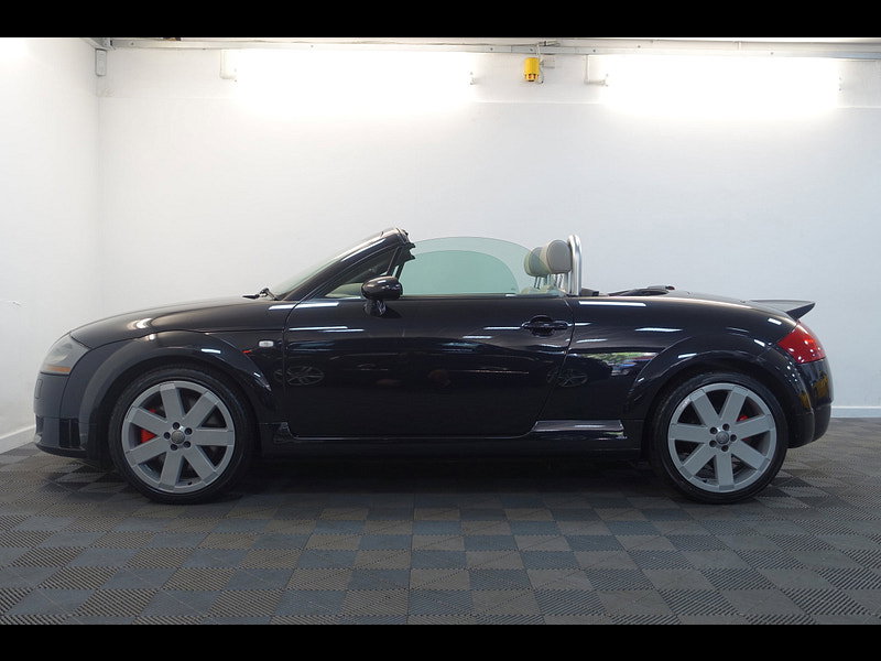 Audi TT 3.2 V6 Roadster 2dr Petrol DSG quattro (240 g/km, 247 bhp)