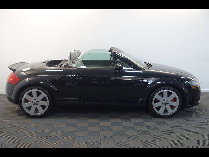 Audi TT 3.2 V6 Roadster 2dr Petrol DSG quattro (240 g/km, 247 bhp)