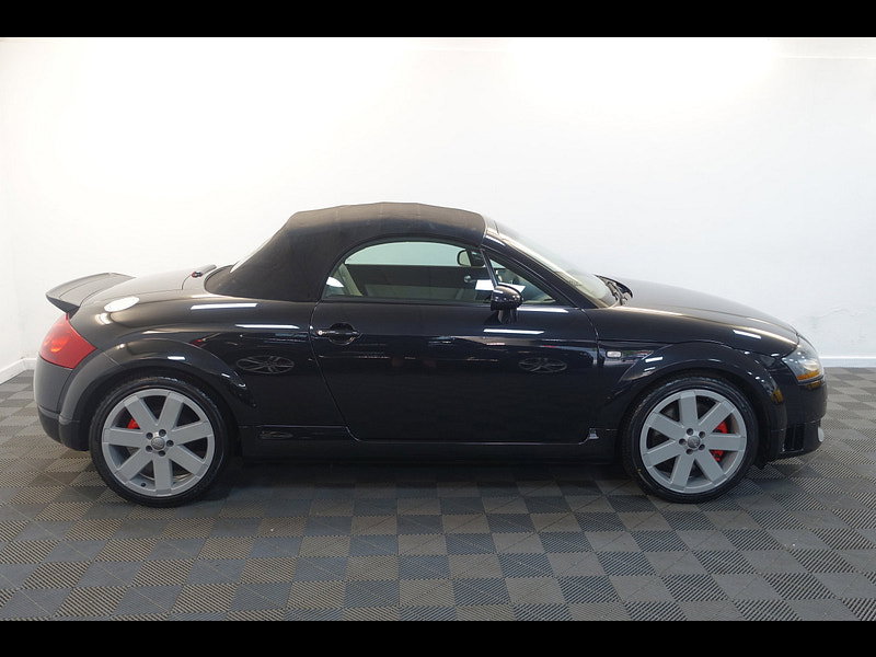 Audi TT 3.2 V6 Roadster 2dr Petrol DSG quattro (240 g/km, 247 bhp)