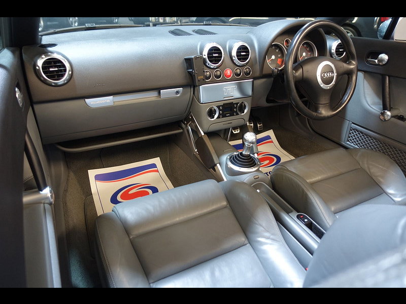 Audi TT 3.2 V6 Roadster 2dr Petrol Manual quattro (257 g/km, 247 bhp)