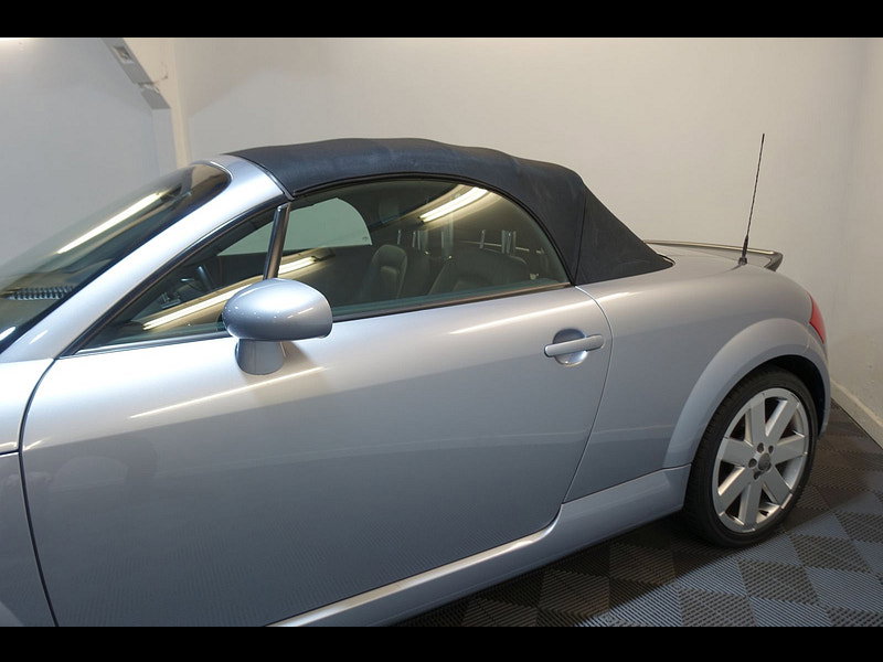 Audi TT 3.2 V6 Roadster 2dr Petrol Manual quattro (257 g/km, 247 bhp)