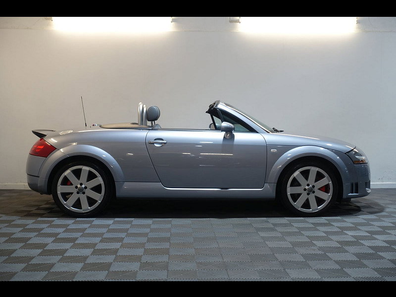 Audi TT 3.2 V6 Roadster 2dr Petrol Manual quattro (257 g/km, 247 bhp)