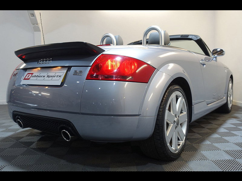 Audi TT 3.2 V6 Roadster 2dr Petrol Manual quattro (257 g/km, 247 bhp)
