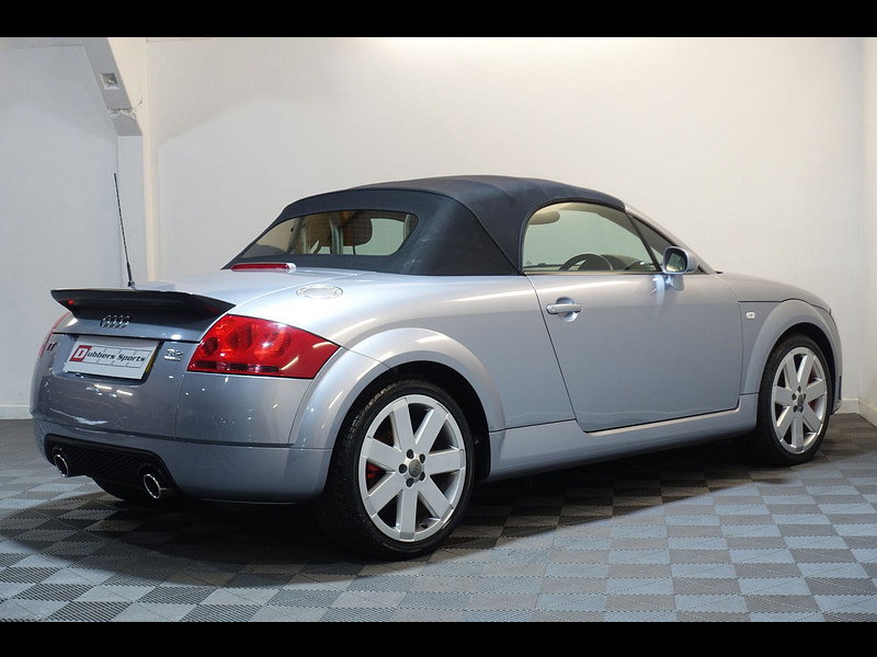 Audi TT 3.2 V6 Roadster 2dr Petrol Manual quattro (257 g/km, 247 bhp)
