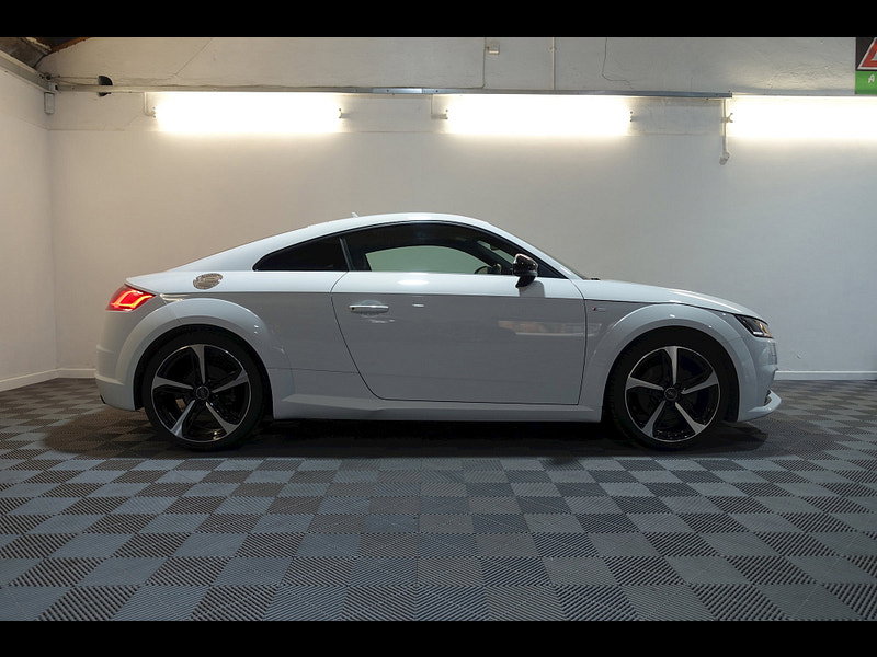 Audi TT TFSI S LINE BLACK EDITION