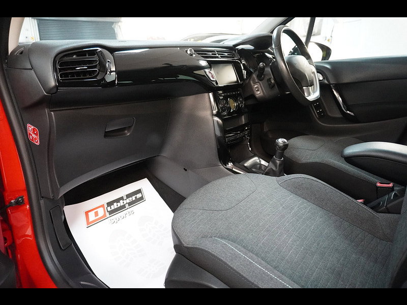 Citroen C3 1.2 PureTech Platinum Hatchback 5dr Petrol Manual Euro 6 (s/s) (110 ps)