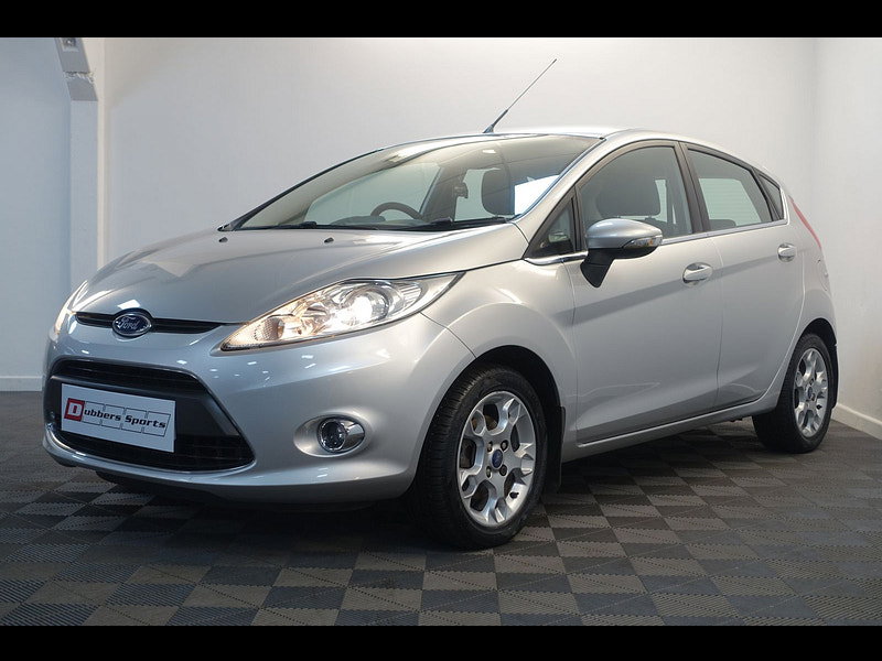 Ford Fiesta 1.4 Zetec Hatchback 5dr Petrol Manual (133 g/km, 94 bhp)