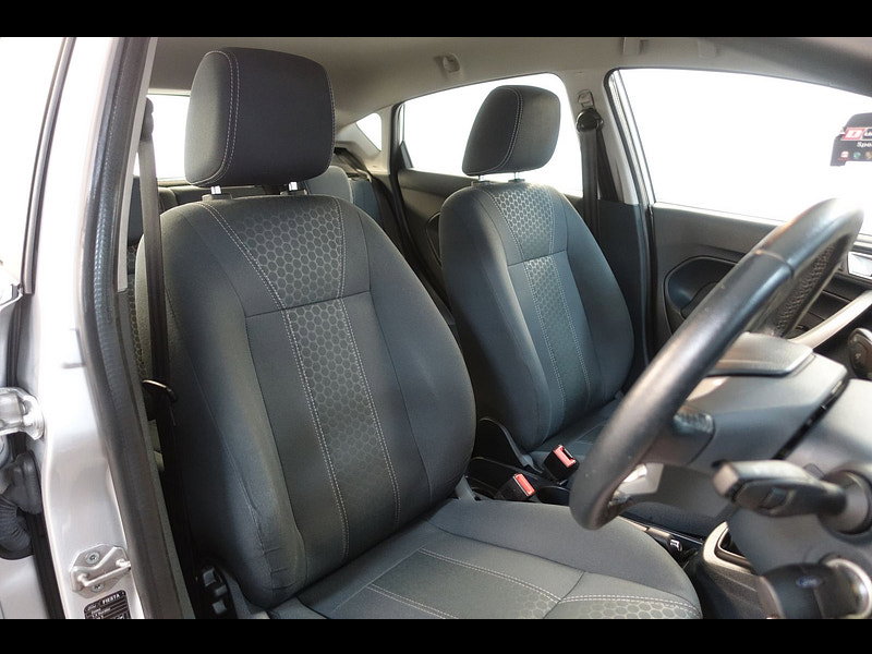 Ford Fiesta 1.4 Zetec Hatchback 5dr Petrol Manual (133 g/km, 94 bhp)