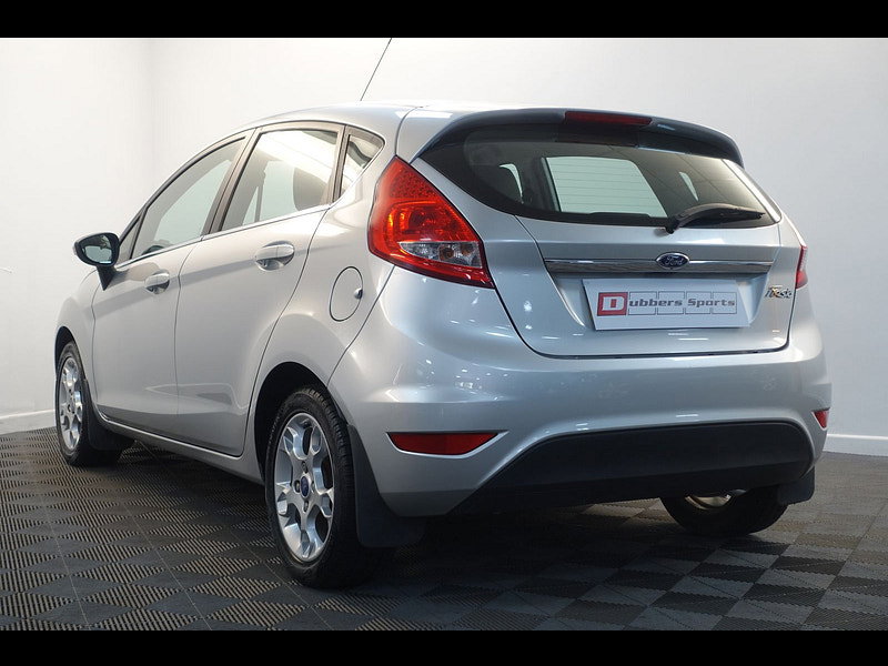 Ford Fiesta 1.4 Zetec Hatchback 5dr Petrol Manual (133 g/km, 94 bhp)