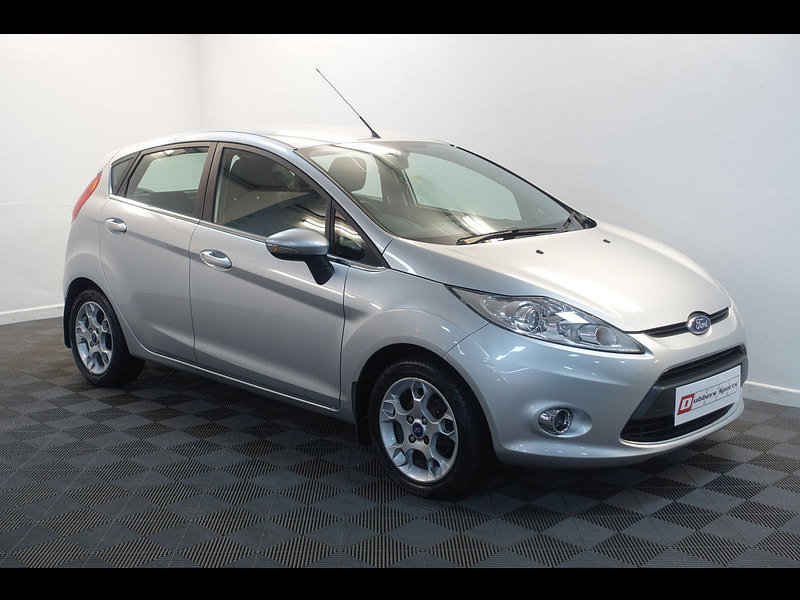 Ford Fiesta 1.4 Zetec Hatchback 5dr Petrol Manual (133 g/km, 94 bhp)