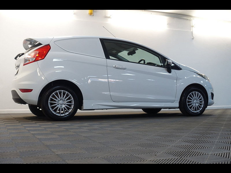 Ford Fiesta Van 1.6 TDCi ECOnetic II Panel Van 3dr Diesel Manual (87 g/km, 94 bhp)