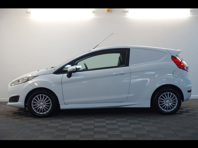 Ford Fiesta Van 1.6 TDCi ECOnetic II Panel Van 3dr Diesel Manual (87 g/km, 94 bhp)