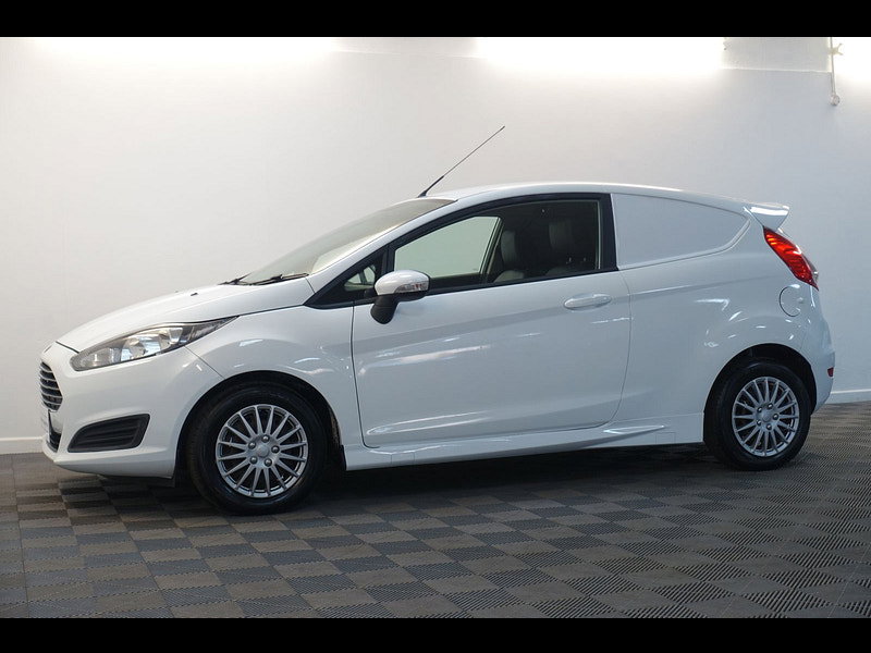 Ford Fiesta Van 1.6 TDCi ECOnetic II Panel Van 3dr Diesel Manual (87 g/km, 94 bhp)