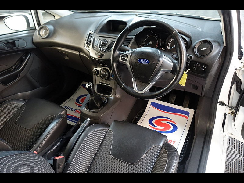 Ford Fiesta Van 1.6 TDCi ECOnetic II Panel Van 3dr Diesel Manual (87 g/km, 94 bhp)