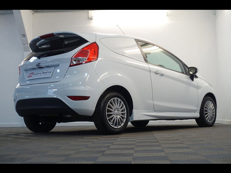 Ford Fiesta Van 1.6 TDCi ECOnetic II Panel Van 3dr Diesel Manual (87 g/km, 94 bhp)