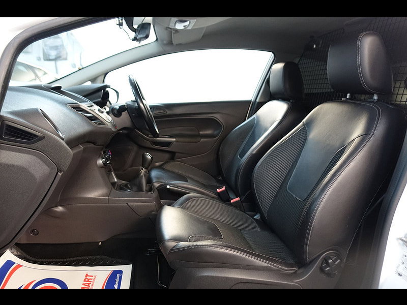 Ford Fiesta Van 1.6 TDCi ECOnetic II Panel Van 3dr Diesel Manual (87 g/km, 94 bhp)