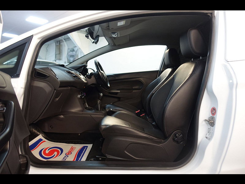 Ford Fiesta Van 1.6 TDCi ECOnetic II Panel Van 3dr Diesel Manual (87 g/km, 94 bhp)