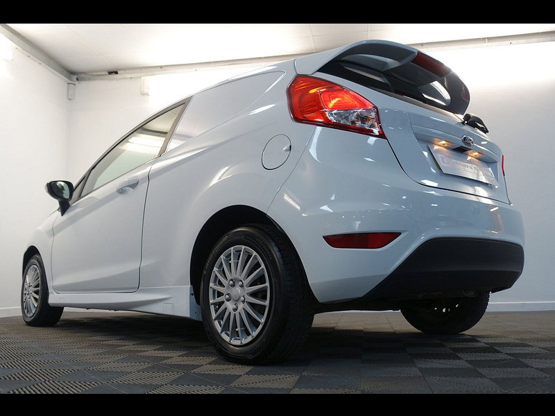 Ford Fiesta Van 1.6 TDCi ECOnetic II Panel Van 3dr Diesel Manual (87 g/km, 94 bhp)