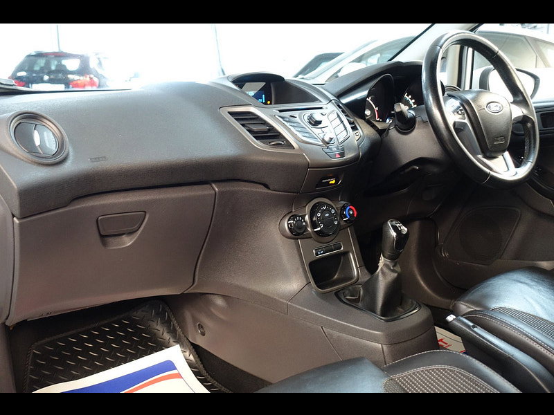 Ford Fiesta Van 1.6 TDCi ECOnetic II Panel Van 3dr Diesel Manual (87 g/km, 94 bhp)