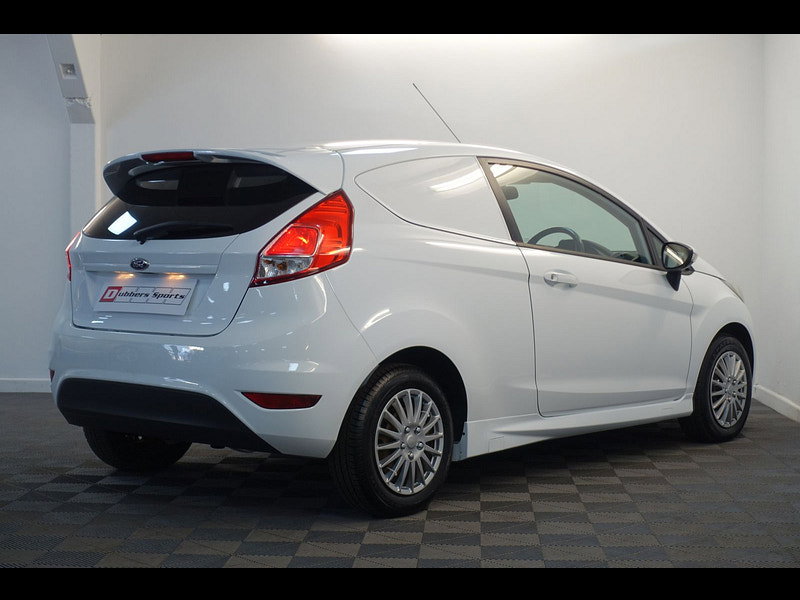 Ford Fiesta Van 1.6 TDCi ECOnetic II Panel Van 3dr Diesel Manual (87 g/km, 94 bhp)
