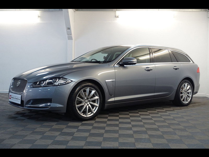Jaguar XF 2.2d Premium Luxury Sportbrake 5dr Diesel Auto Euro 5 (s/s) (200 ps)