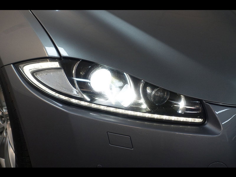 Jaguar XF 2.2d Premium Luxury Sportbrake 5dr Diesel Auto Euro 5 (s/s) (200 ps)