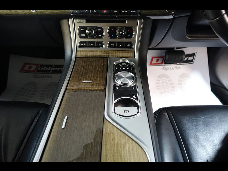 Jaguar XF 2.2d Premium Luxury Sportbrake 5dr Diesel Auto Euro 5 (s/s) (200 ps)